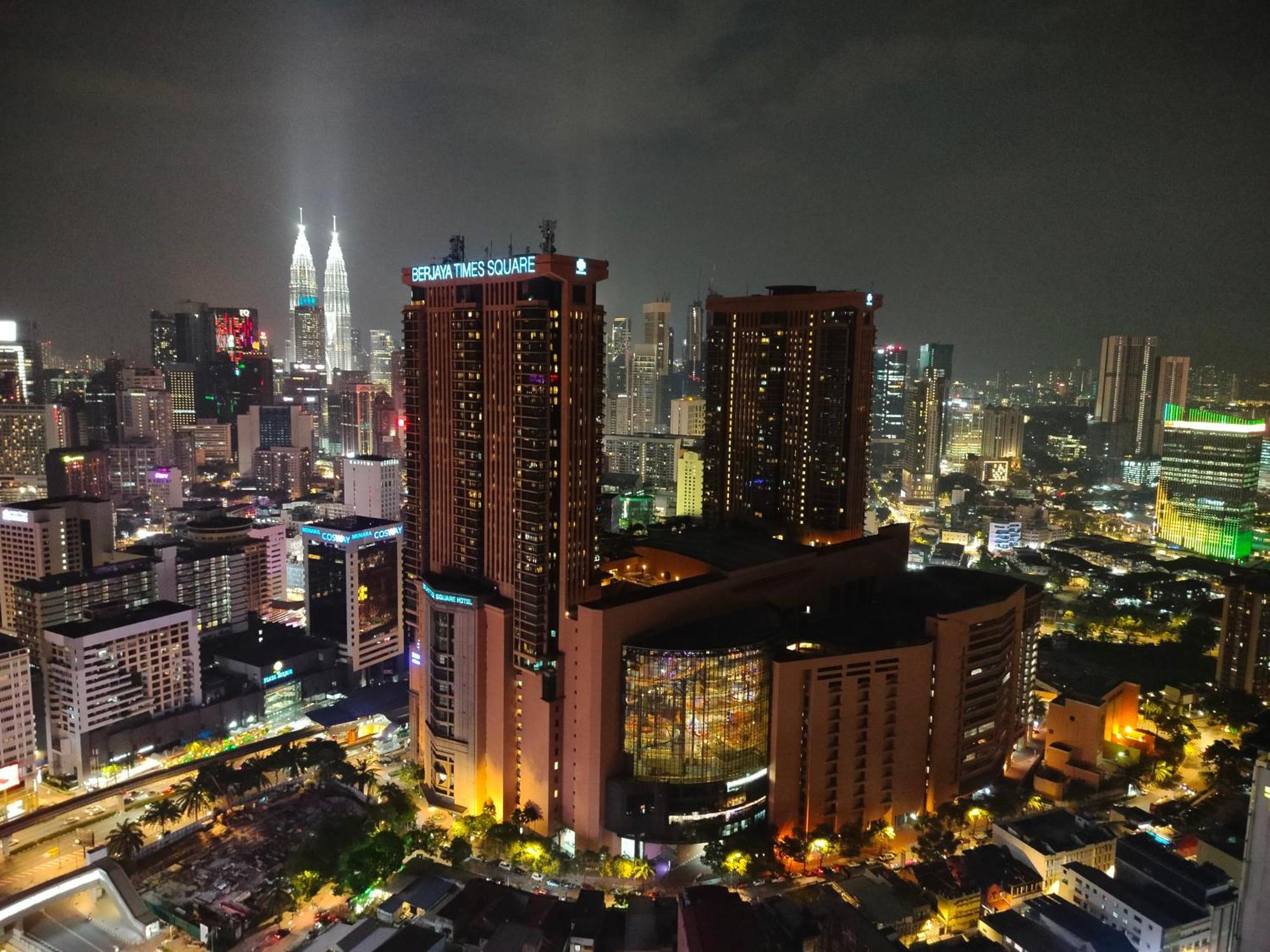 Lucentia Residence Bbcc @ Lalaport Kuala Lumpur Zewnętrze zdjęcie
